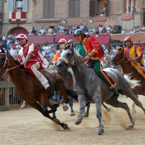 1500581875-_Tuscany_Siena_Palio_Race_Horseman_Racing_GL2