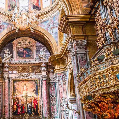 Campania_Naples_San_Gregorio_Armeno_Church_Interiors_art_480x480_GL01