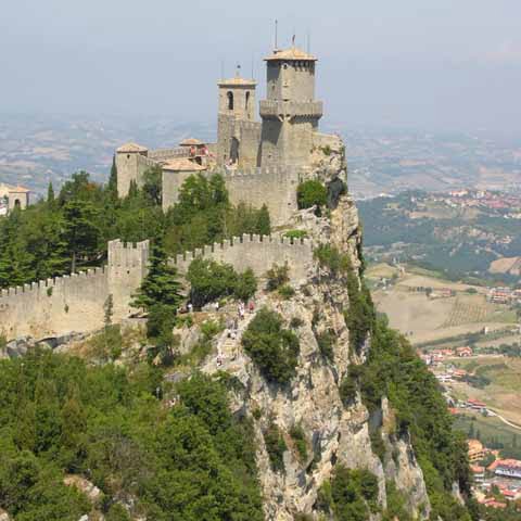 Emilia_Romagna_San_Marino_Republic_View_Mount_Titano_480x480_GL