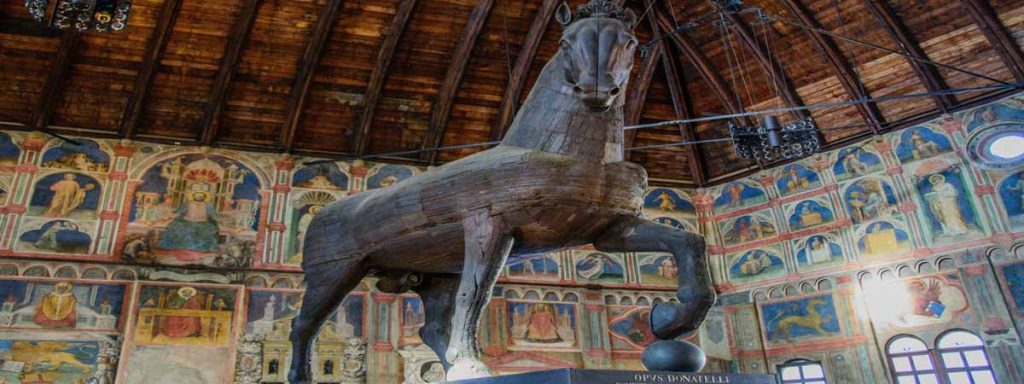 Padua Palladio Wooden House Statue