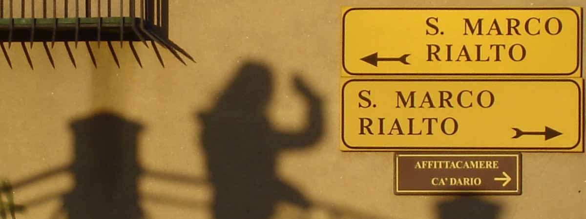 Venice Sign Rialto Bridge Directions