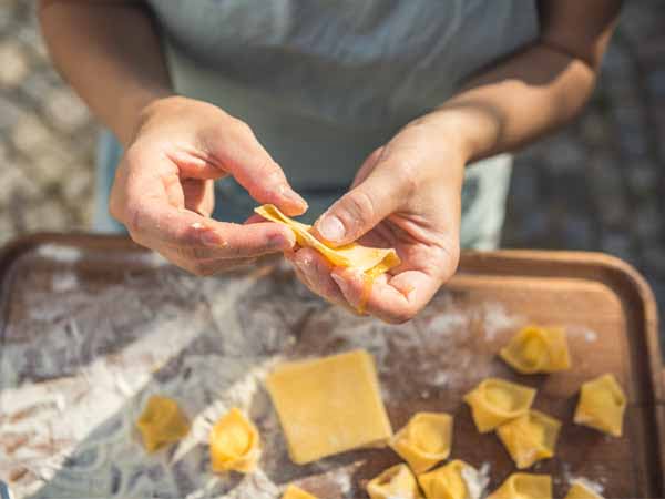 Emilia_Bologna_Cesarine_Food_Tortellini_Hand_Making_Pasta