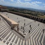 Umbria_Assisi_San_Francis_Basilica_Piazza_Maggiore