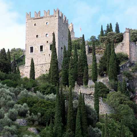 Trentino_Trento_Castle_di_Arco_History_View_480x480_GL0001