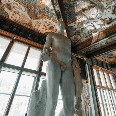 Tuscany_Florence_Uffizi_Gallery_Museum_View_480x480_GL0002
