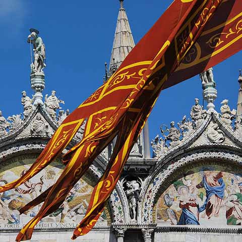 Veneto_Venice_Saint_Mark_Square_View_480x480_GL0002