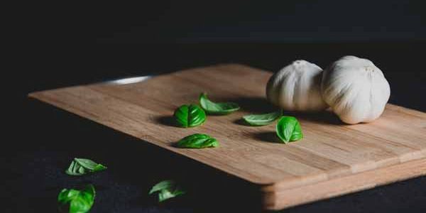 Italy_Food_Pesto_ingredients_Basil_Garlic_600x450_BL01 Italy_Food_Pesto_ingredients_Basil_Garli