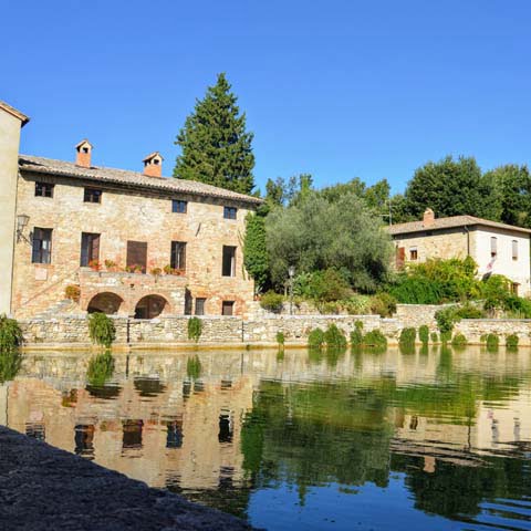 Tuscany_Bagnivignoni_Spa_Hot_Springs_culture_480x480_GL01