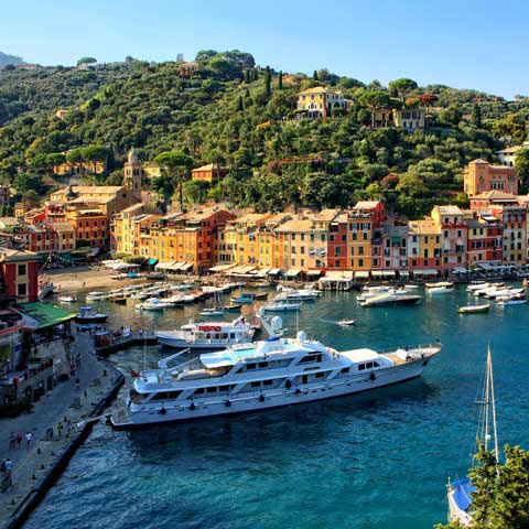 Liguria_Portofino_View_old_Dock_Town_Panorama_Piazzetta