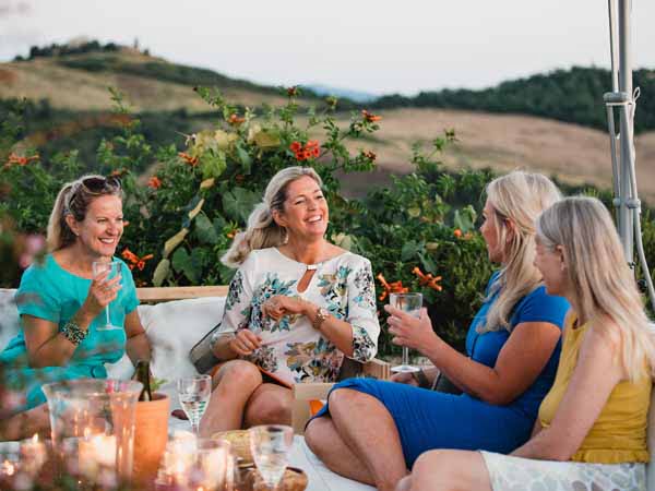 Tuscany_Chianti_People_Small_Group_Friends