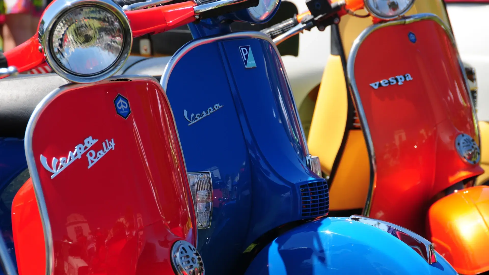 Vespa Scooter Italy Icon