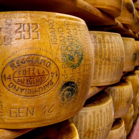 1483713761-_Emilia_Romagna_Parma_Parmigiano_Reggiano_Cheese_GL1