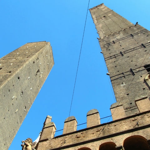 1483746772-_Emilia_Romagna_Bologna_Torri_degli_Asinelli_GL