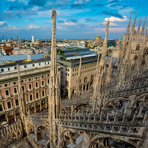 Lombardy_Milano_City_View_Gothic_Duomo_Roof_GL3
