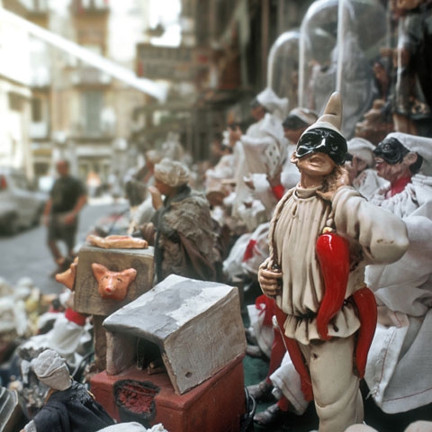 1483804887-_Campania_Naples_Street_Shop_Napolitanian_figures_GL1