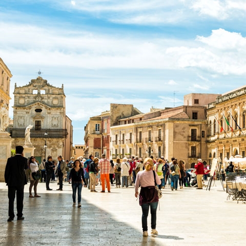 1483807001-_Sicily_Siracusa_Promenade_Ortigia_island_GL