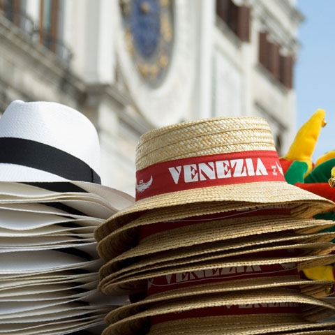 1484401658-_Veneto_Venezia_Souvenirs_Hats_GL