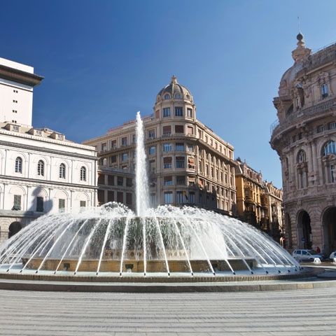 1484599739-_Liguria_Genova_Porto_Antico_Fountain_GL