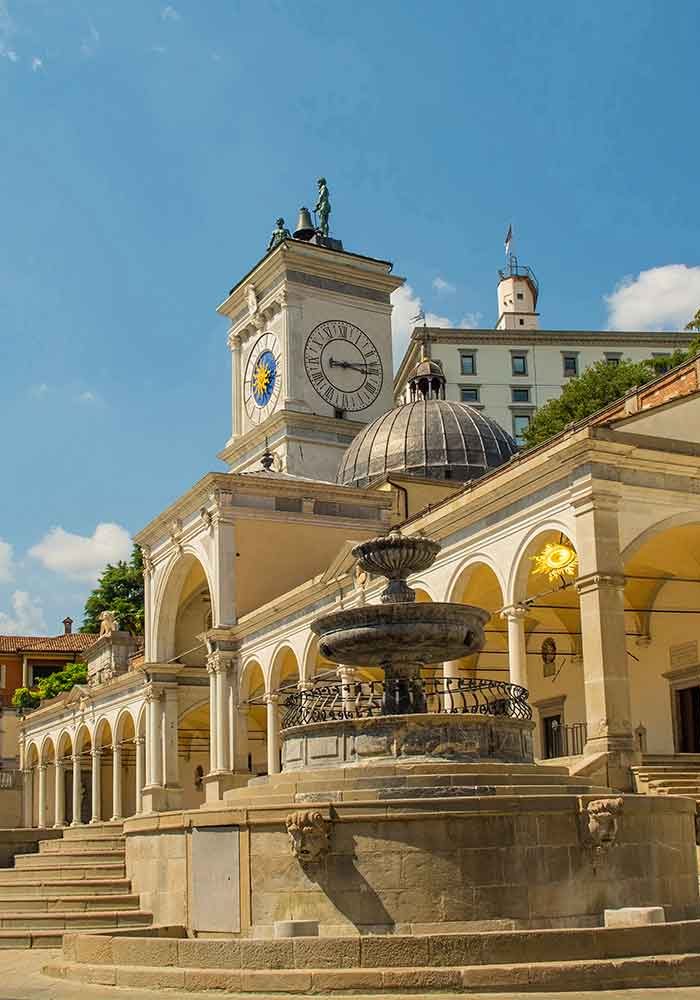 T2I-Friuli-Venezia-Giulia-UDINE-Loggia-di-San-Giovanni-Culture-2205202828