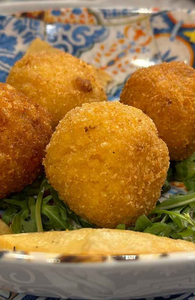 T2I-Sicily-Palermo-Arancina-Food-Street-dish-00001_TD_T2I