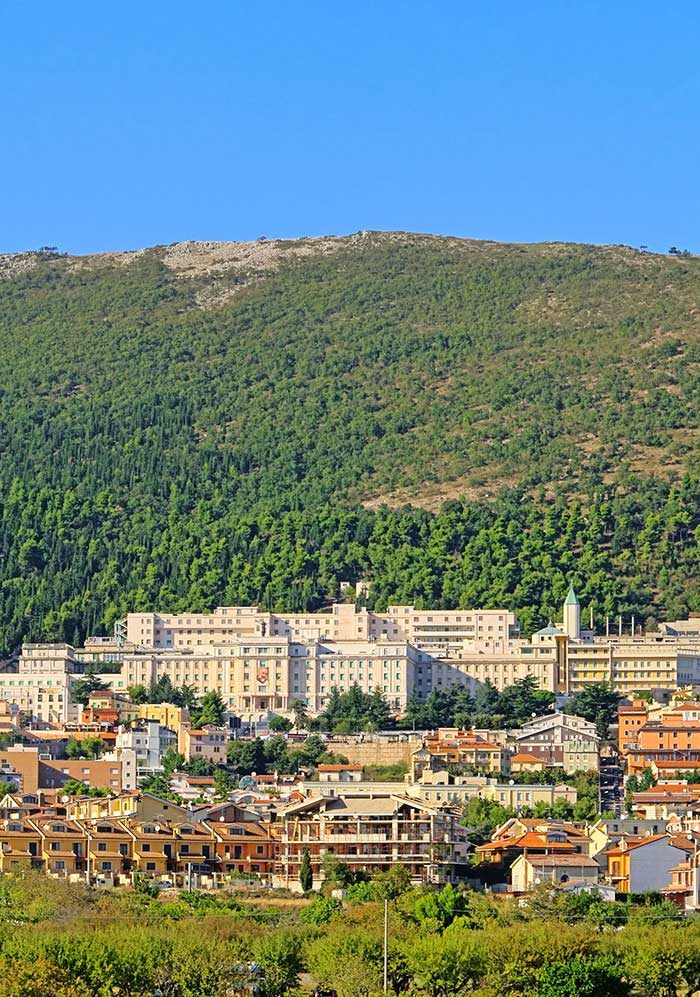 Trips2Italy-Apulia-San-Giovanni-Rotondo-Landscape-SS-99739616